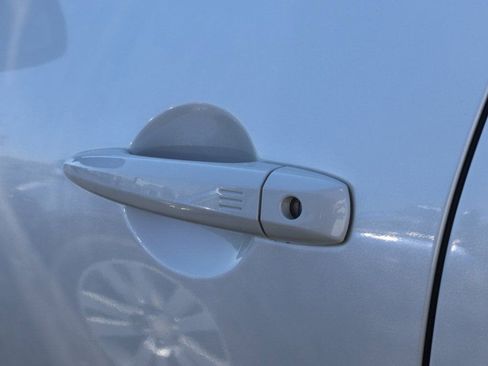 Used 2022 Nissan Pathfinder Platinum w/ Lighting Package (N93) image 23