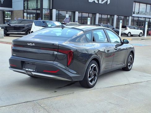 Used 2025 Kia K4 EX FWD image 4