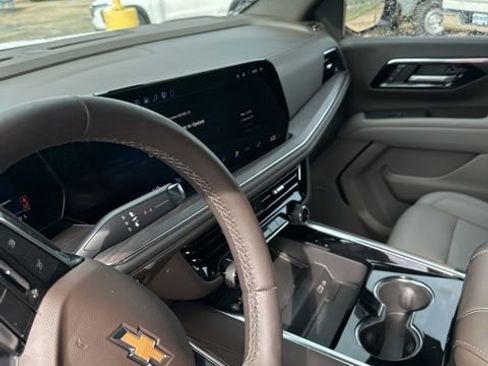 Used 2026 Chevrolet Tahoe LT w/ Comfort Package RWD image 36
