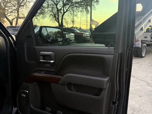 Used 2015 GMC Sierra 1500 SLT w/ SLT Crew Cab Value Package image 15