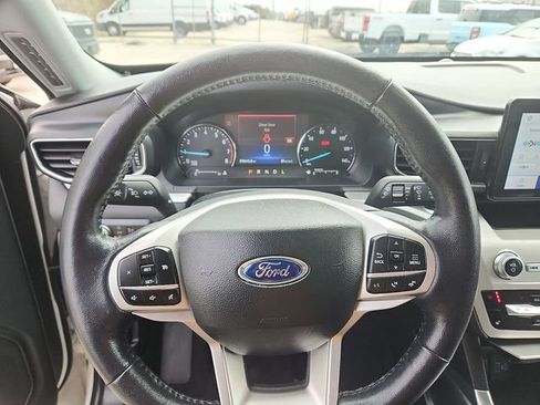 Certified 2022 Ford Explorer XLT w/ Equipment Group 202A AWD/4WD image 14