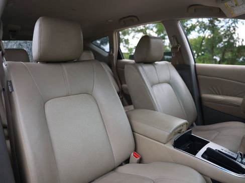Used 2009 Nissan Murano SL w/ Technology Pkg FWD image 16