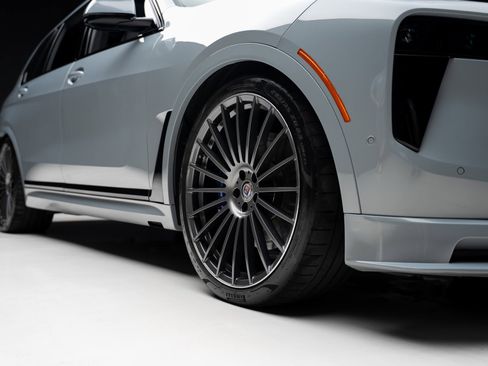 Used 2024 BMW ALPINA XB7 AWD/4WD image 88