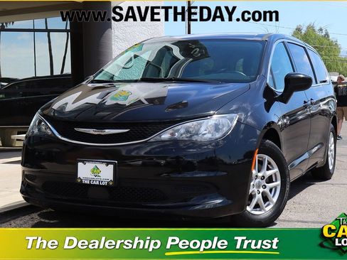 Used 2021 Chrysler Voyager LX w/ Cold Weather Group FWD image 1
