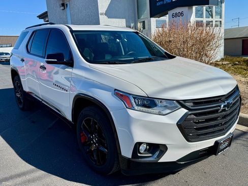 Used 2019 Chevrolet Traverse Premier w/ Redline Edition image 3