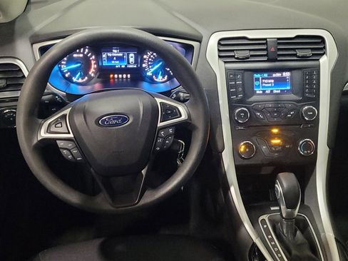 Used 2014 Ford Fusion SE image 22