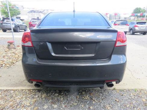 Used 2009 Pontiac G8 w/ Premium Package RWD image 6