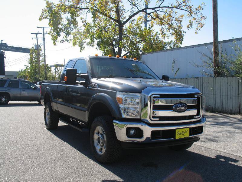 Used 2015 Ford F250 XLT w/ XLT Value Package AWD/4WD image 2