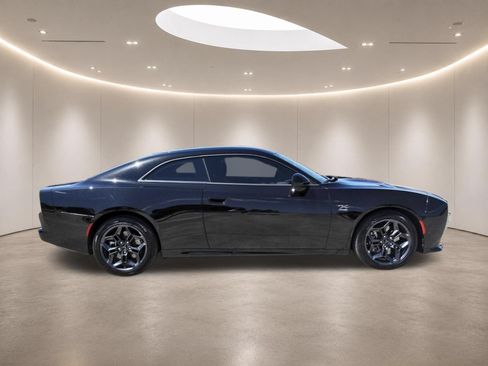 Used 2025 Dodge Charger Daytona R/T w/ Quick Order Package 25M R/T AWD/4WD image 8