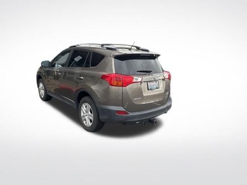 Used 2013 Toyota RAV4 LE image 7