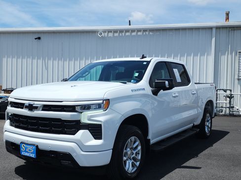 Used 2024 Chevrolet Silverado 1500 RST w/ Convenience Package II AWD/4WD image 1