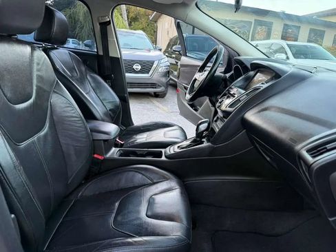 Used 2016 Ford Focus SE w/ Equipment Group 201A image 11