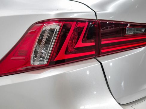 Used 2016 Lexus IS 200t RWD image 41