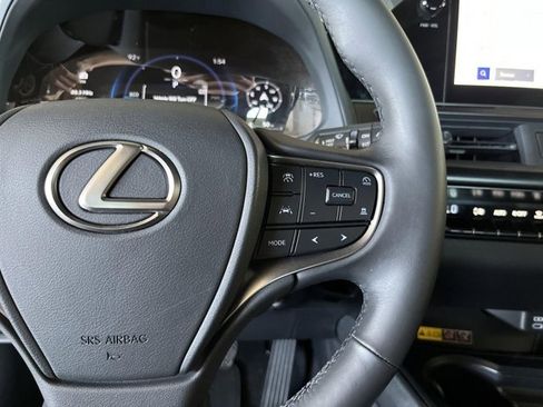 Certified 2025 Lexus UX 300h 300h Premium image 27