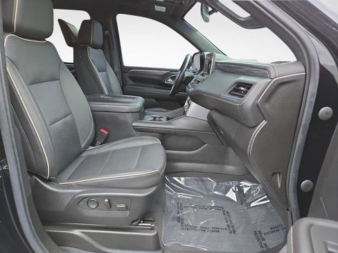 Used 2022 GMC Yukon XL SLT w/ SLT Premium Package AWD/4WD image 33