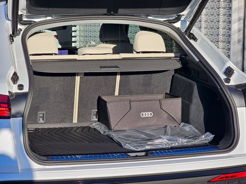 New 2026 Audi Q5 Premium Plus AWD/4WD image 7