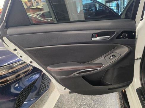 Used 2020 Toyota Avalon TRD FWD image 31