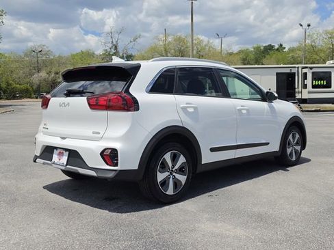 Used 2022 Kia Niro LX FWD image 5