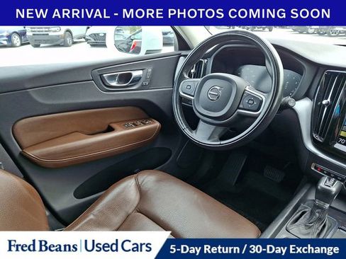 Used 2018 Volvo XC60 T6 Momentum w/ Advanced Package AWD/4WD image 15