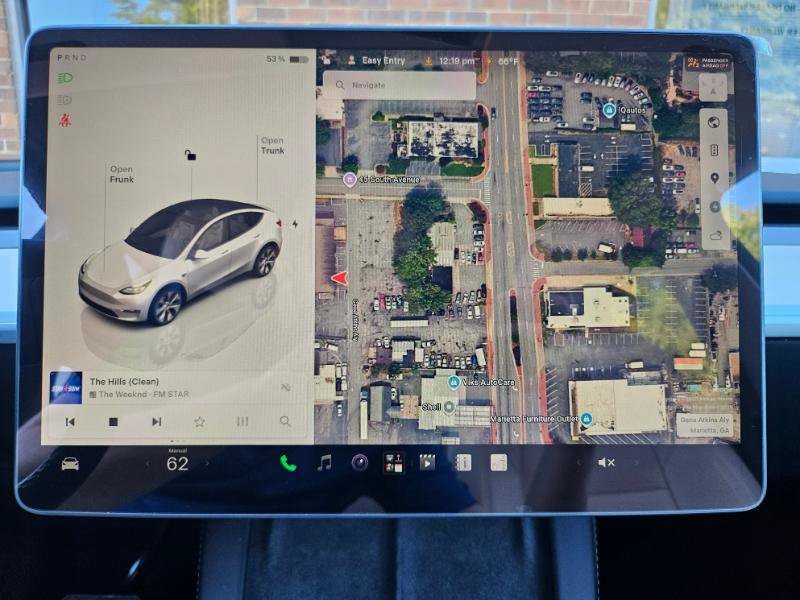 Used 2023 Tesla Model Y AWD image 41