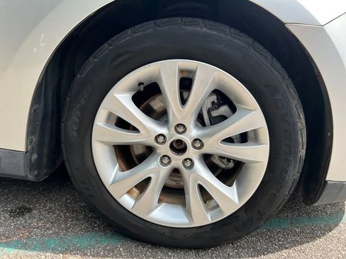 Used 2012 Ford Taurus SEL FWD image 14
