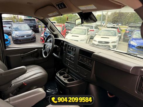 Used 2019 Chevrolet Express 3500 LT w/ LT Preferred Equipment Group RWD image 31