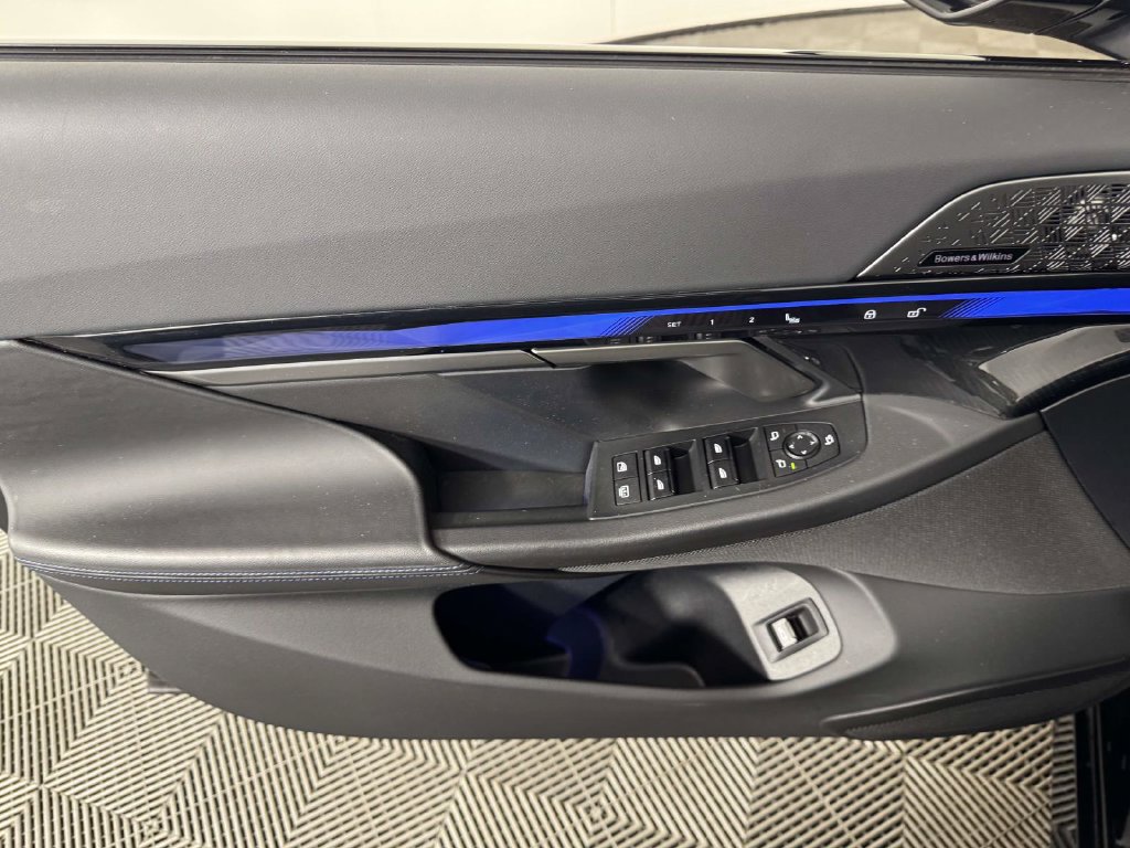 Used 2024 BMW i5 M60 w/ Executive Package AWD/4WD image 16