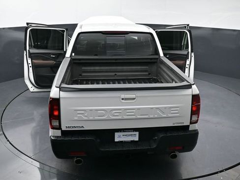 Certified 2025 Honda Ridgeline RTL image 43