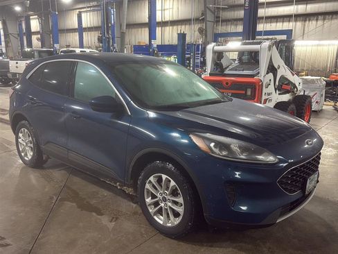 Used 2020 Ford Escape SE image 8