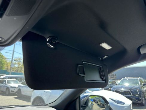 Used 2019 Audi Q8 Premium Plus w/ Premium Plus AWD/4WD image 33