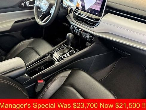 Used 2024 Jeep Compass Limited image 13