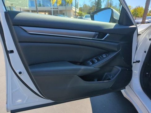Used 2021 Honda Accord LX image 14