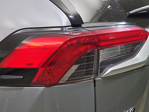 Used 2020 Toyota RAV4 XSE image 38