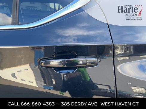 Used 2019 Chevrolet Traverse LT w/ LT Premium Package image 11