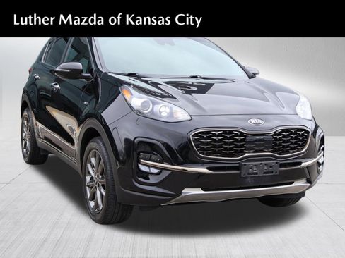 Used 2020 Kia Sportage S w/ S Premium Package image 1