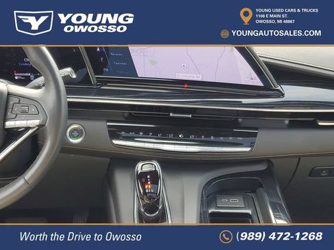 Used 2024 Cadillac Escalade Sport w/ LPO, ONYX Package AWD/4WD image 29