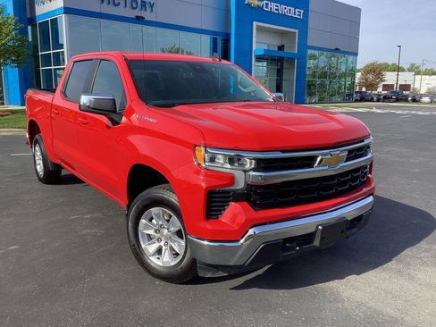 Used 2025 Chevrolet Silverado 1500 LT AWD/4WD image 7
