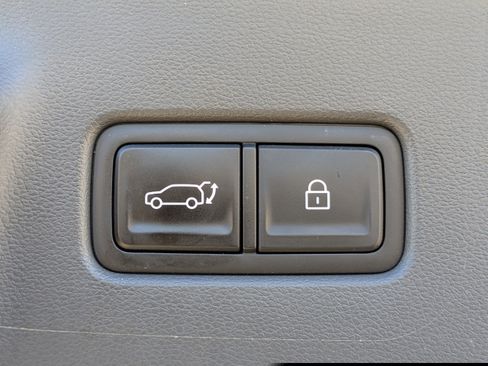 Used 2024 Hyundai Santa Fe Limited image 13