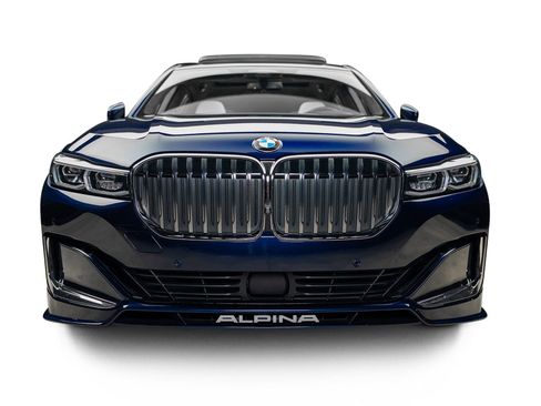 Used 2022 BMW ALPINA B7 xDrive AWD/4WD image 2