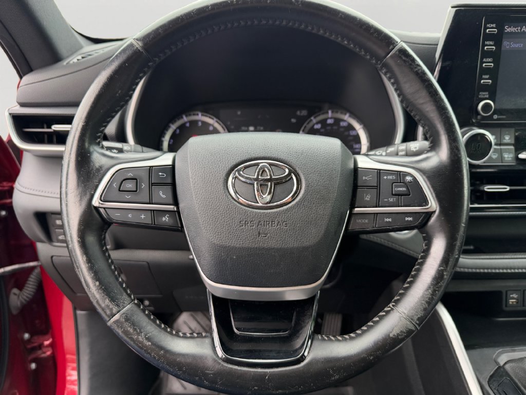 Used 2022 Toyota Highlander XSE w/ Protection Package #3 (TMS) AWD/4WD image 19