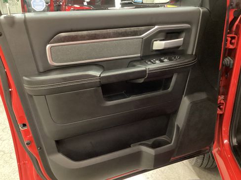 Used 2020 RAM 2500 Big Horn w/ Level 2 Equipment Group AWD/4WD image 13