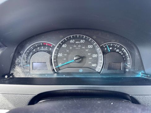 Used 2014 Toyota Camry LE image 23