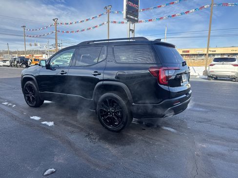 Used 2021 GMC Acadia SLE w/ Driver Convenience Package image 6