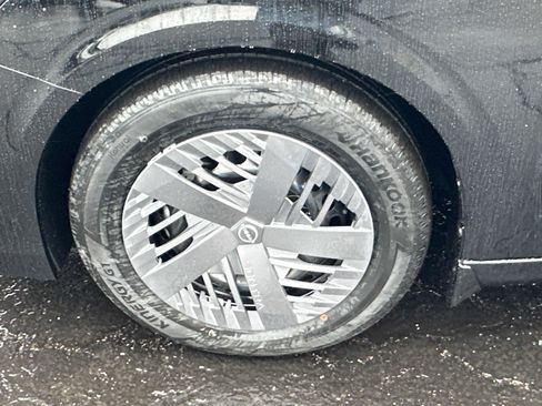 New 2026 Nissan Sentra SV w/ Floor Mat Package image 10