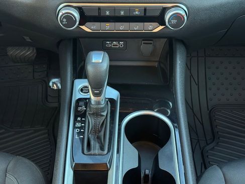 Used 2024 Nissan Altima 2.5 SV image 22