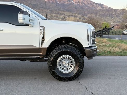 Used 2026 Ford F350 King Ranch w/ Chrome Package image 3