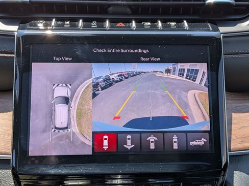 Certified 2025 Jeep Grand Cherokee Summit AWD/4WD image 14