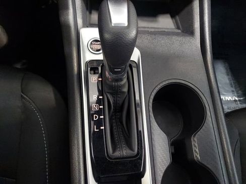 Used 2025 Nissan Altima 2.5 SV FWD image 21