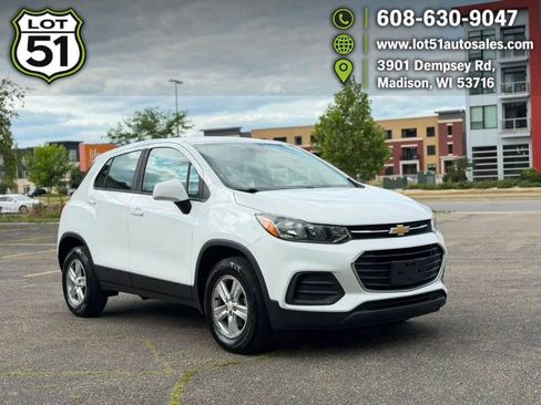 Used 2018 Chevrolet Trax LS AWD/4WD image 1