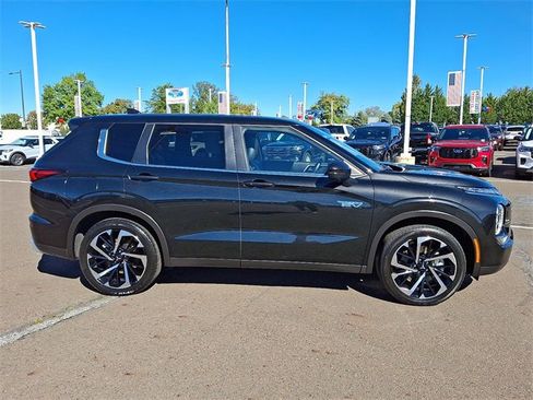 Used 2024 Mitsubishi Outlander SE image 7